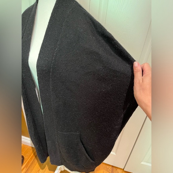 Banana Republic oversized sweater cardigan - Picture 3 of 7